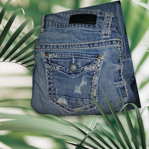 Daytrip • Y2k Light Wash Denim Ripped Distressed (26R) Leo Bootcut Jeans - Picture 1 of 4